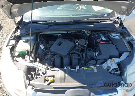 2012 Ford Focus Se z USA, uszkodzony, nr VIN 1FAHP3F22CL269733